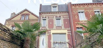 Maison 2 étages  à vendre, 6 pièces, 4 chambres, 119 m²