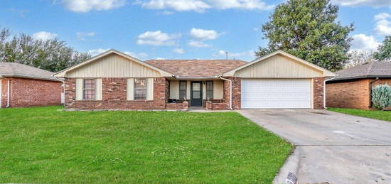 2113 Morgandee Ln, Weatherford, OK 73096