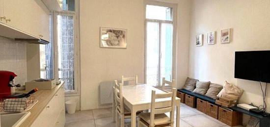 Appartement meublé  à louer, 3 pièces, 2 chambres, 43 m²