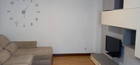 Apartamento de alquiler en Secundino Esnaola Kalea, Gros