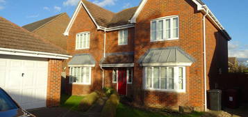 5 bedroom detached house