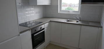 3 bedroom flat to rent