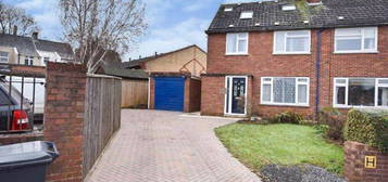 4 bed semi-detached house to rent