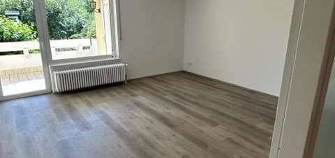 2 Zimmer Erdgeschosswohnung mit Balkon