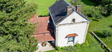 Maison 6 pièce(s), CHAMBON-SAINTE-CROIX