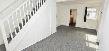 2 bedroom terraced house