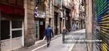 Piso en calle Raval, El Raval, Barcelona