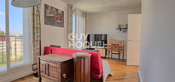 **EXCLUSIVITÉ - 7ème et dernier étage - Appartement de 42m2 + balcon filant + cave - Métro Alesia, Paris 14ème**