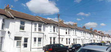 Studio to rent in Montgomery Terrace, Montgomery Street, Hove BN3