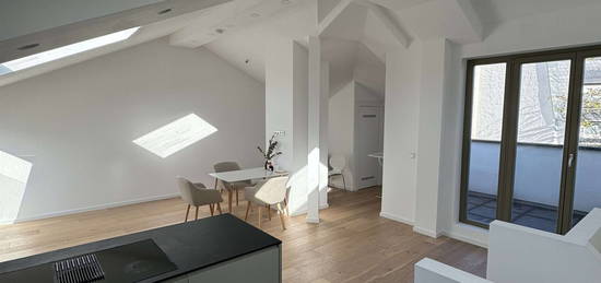 Lichtdurchflutete Maisonette Wohnung im Herzen des Frankfurter Nordends