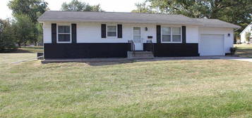 408 S  Bloomfield Ave, Bloomfield, IA 52537