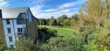 Flat to rent in Bingley Court, Canterbury CT1