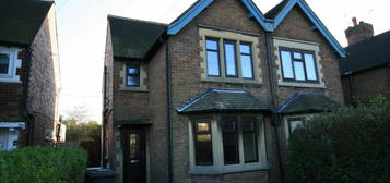 3 bedroom semi-detached house to rent