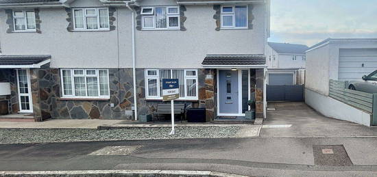 3 bed semi-detached house for sale