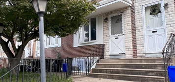 4727 Lansing St, Philadelphia, PA 19136