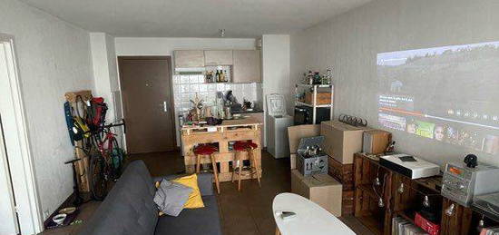 Appartement T2 45 m2 avec balcon et parking