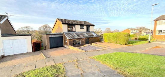 6 bedroom detached house for sale