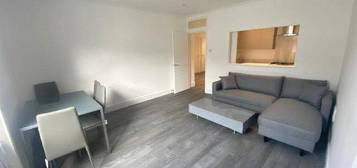 2 bed flat to rent