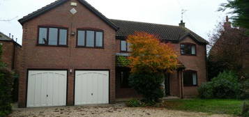 4 bedroom detached house