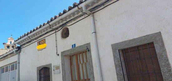 Casa de pueblo en venta en calle Cazurra, 13