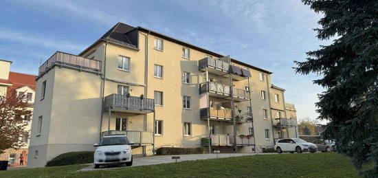 Schöne 3-Zimmer-Wohnung mit Balkon, Stellplatz direkt am Haus möglich!