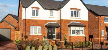 4 bed detached house for sale