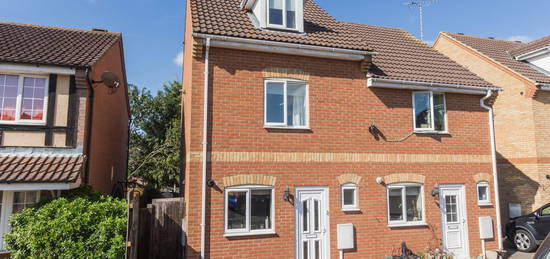 End terrace house to rent in Spring Close, Irthlingborough, Wellingborough NN9