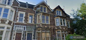 7 bedroom terraced house