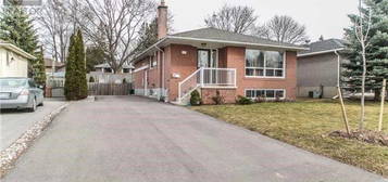 MAIN - 61 AURORA HEIGHTS DRIVE, Aurora (Aurora Heights), Ontario 
