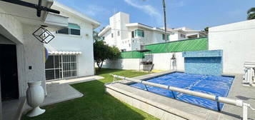 Casa en Fraccionamiento en Venta en Lomas de Cocoyoc