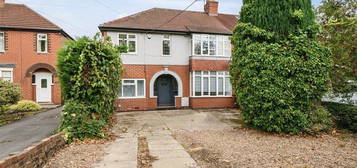 4 bed semi-detached house to rent