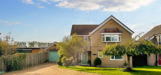 4 bed detached house for sale