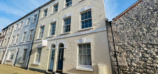 Flat to rent in Hope Street, Weymouth DT4