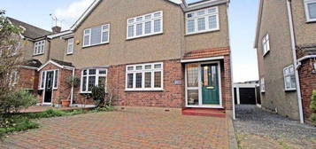 3 bed semi-detached house for sale