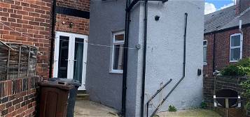 Room to rent in Shirecliffe Lane, Sheffield, South Yorkshire S3
