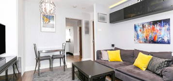 Flat for sale in High Road, London N2