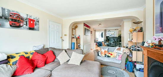 4 bedroom semi-detached house