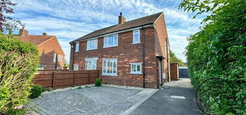 3 bedroom semi-detached house