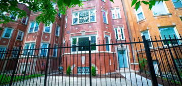 7944 S Ellis Ave Apt 2, Chicago, IL 60619