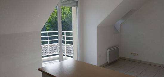 Appartement 2 pièces 42 m2 + balcon 6 m2 680 CC