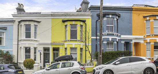 Terraced house to rent in Islingword Road, Brighton BN2