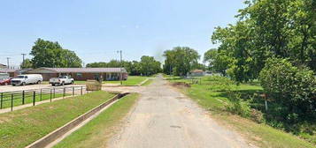 406 W  Cherokee St, Marietta, OK 73448