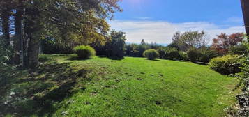 Gepflegter Bungalow in sonniger Ruhelage mit Blick auf die Gerlitzen.