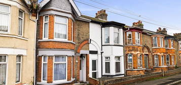 2 bed terraced house for sale