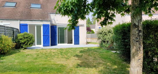 Maison 2 étages  à louer, 5 pièces, 3 chambres, 112 m²