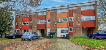 Flat to rent in Westerdale, Hemel Hempstead HP2