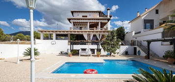 Chalet en Zubia (La)