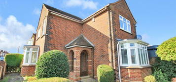 3 bedroom detached house