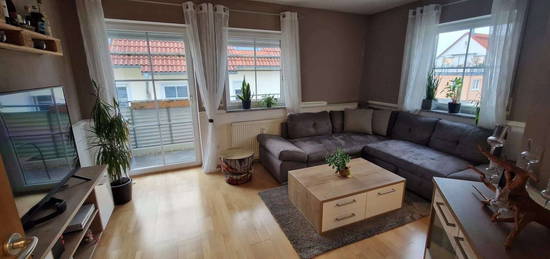 Helle 3 Zimmer Wohnung mit Balkon und EBK Nähe Stadtmitte