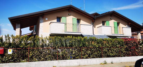 Villa in vendita in strada Val Parma s.n.c